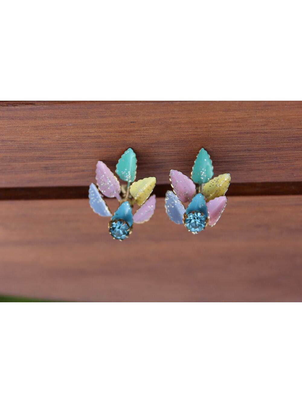 Colorful Vintage Screw-on Earrings, Leaf Pattern, Rainbow